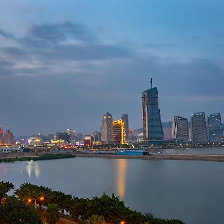 Crowne Plaza Macau By Ihg Otel Dış mekan fotoğraf Nanhai skyline